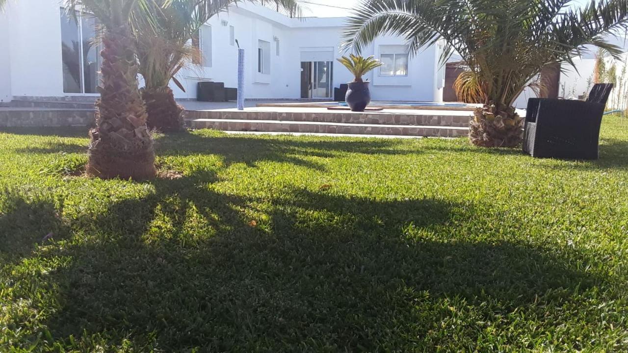 Climatisee Avec Piscine Privee, Ras El Ma Villa