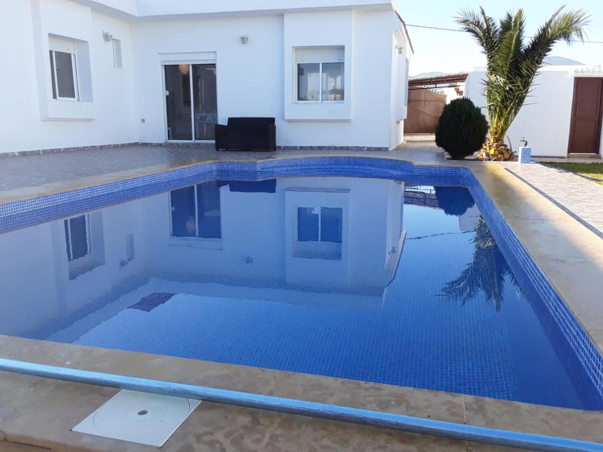 Climatisee Avec Piscine Privee, Ras El Ma Villa *